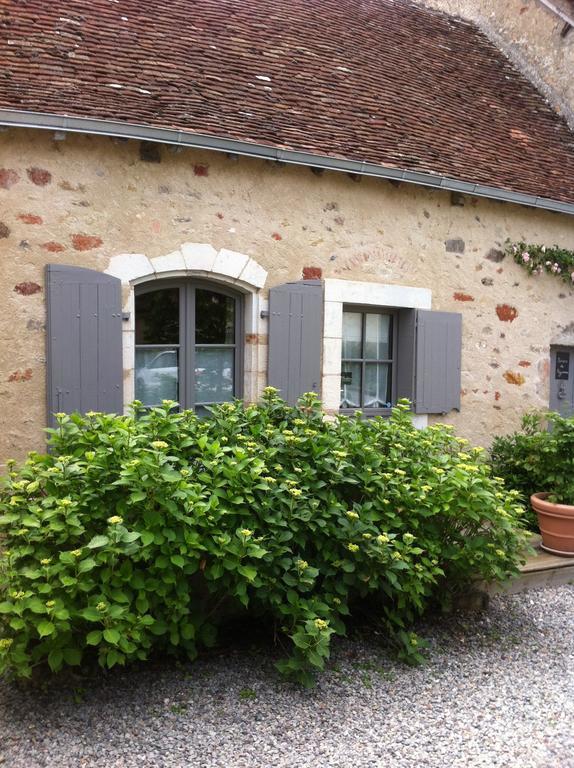 Domaine De La Crapaudine Hotel Rosnay  Exterior photo